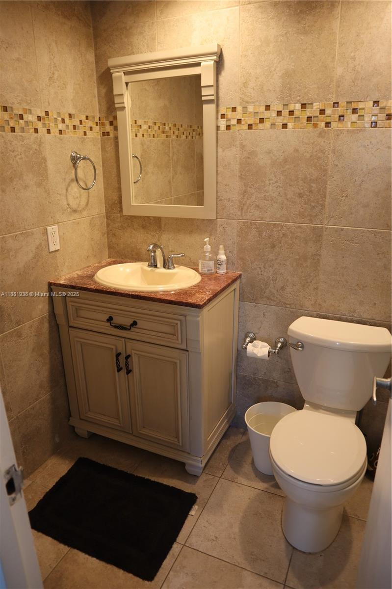 Photo of 3001 Ocean Dr  #901, Hollywood, Florida, 33019 - 