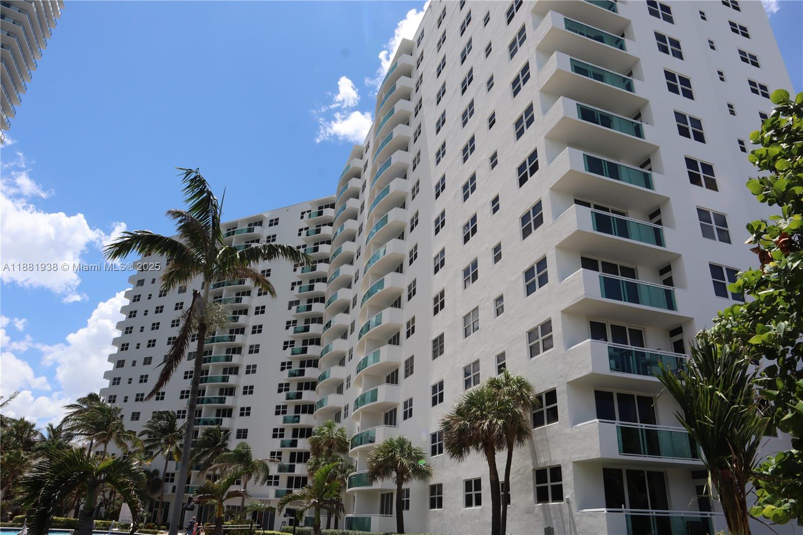 Photo of 3001 Ocean Dr  #901, Hollywood, Florida, 33019 - 