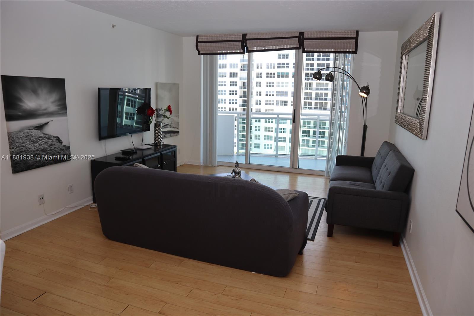 Photo of 3001 Ocean Dr #901, Hollywood, Florida, 33019 -