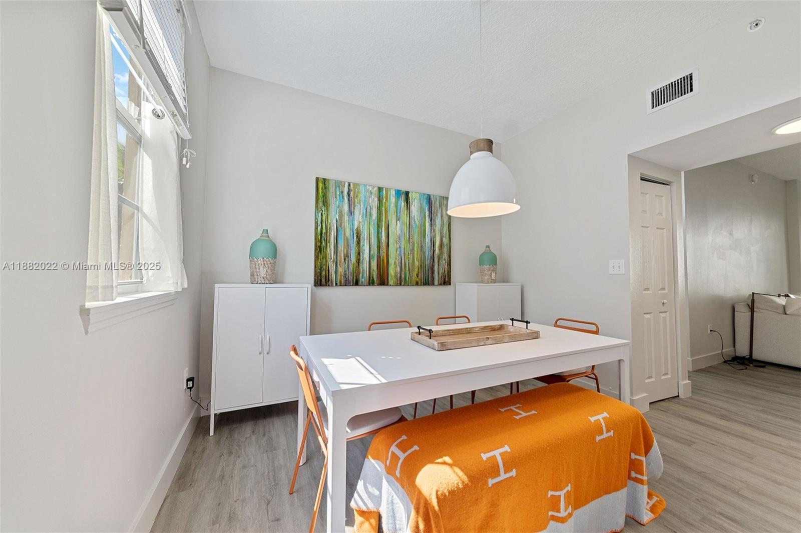 Photo of 2067 Ocean Dr  (2067), Hallandale Beach, Florida, 33009 -