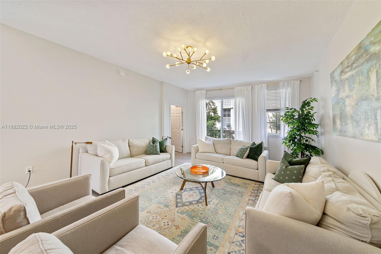 Photo of 2067 Ocean Dr  (2067), Hallandale Beach, Florida, 33009 -