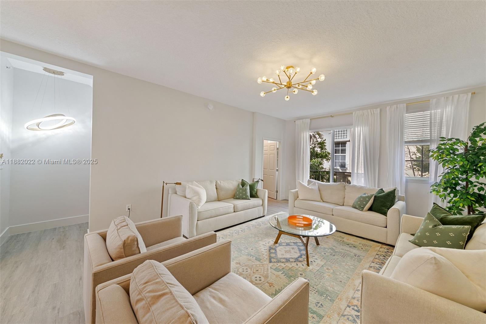 Photo of 2067 Ocean Dr  (2067), Hallandale Beach, Florida, 33009 -