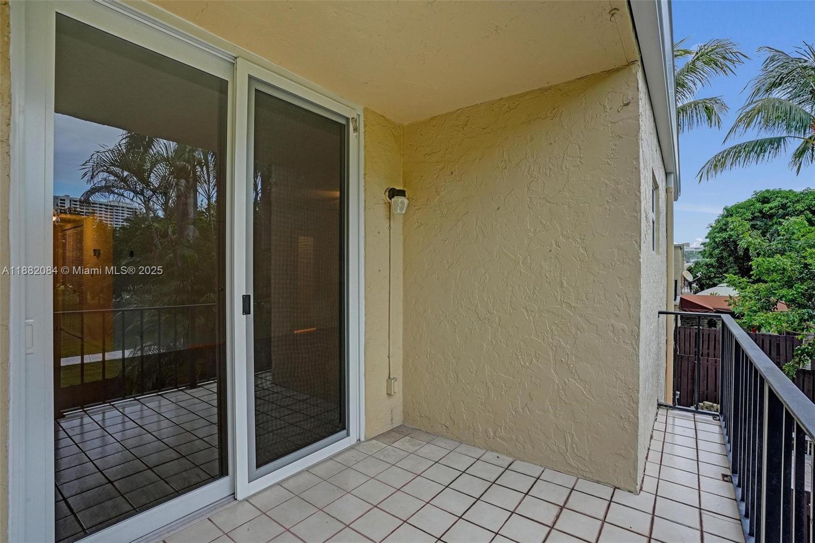 Photo of 2220 11th St  (2220), Hallandale Beach, Florida, 33009 - 