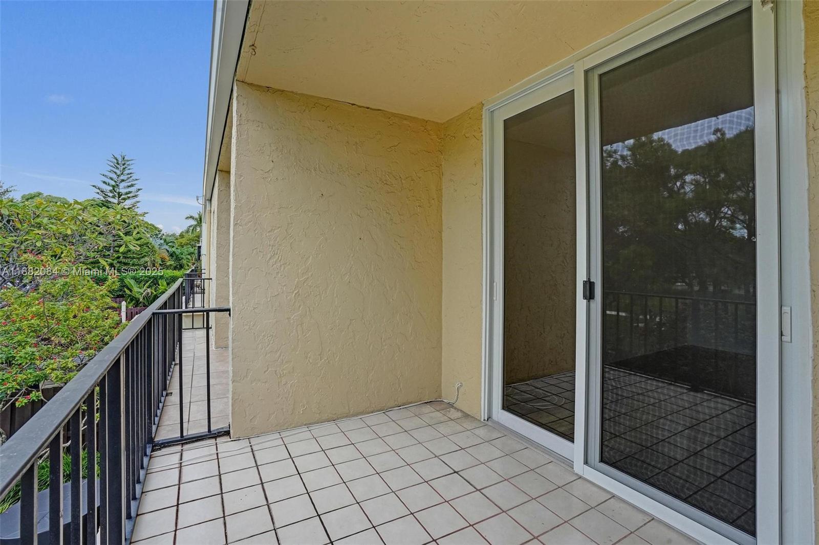 Photo of 2220 11th St  (2220), Hallandale Beach, Florida, 33009 - 