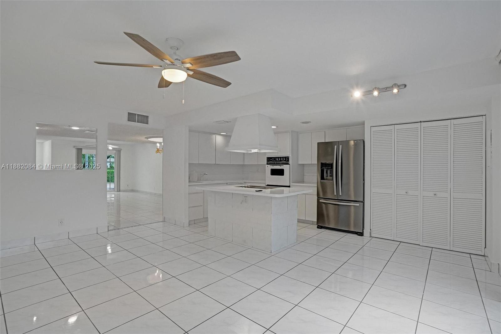 Photo of 2220 11th St  (2220), Hallandale Beach, Florida, 33009 - 