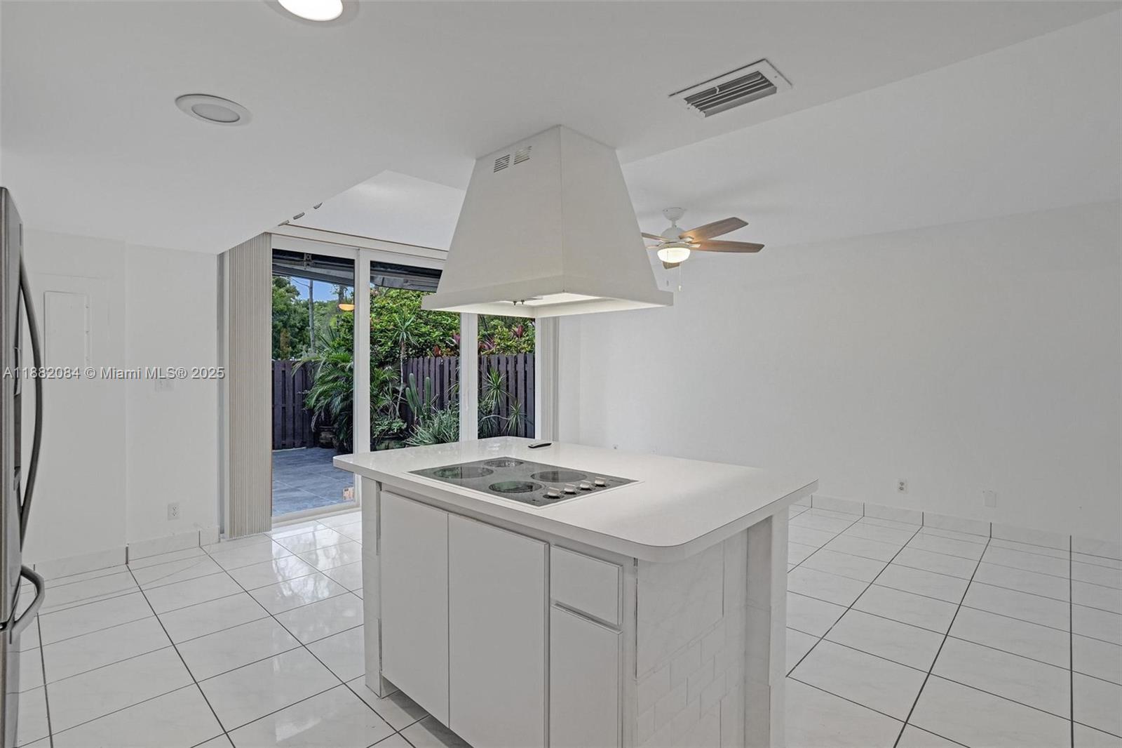 Photo of 2220 11th St  (2220), Hallandale Beach, Florida, 33009 - 