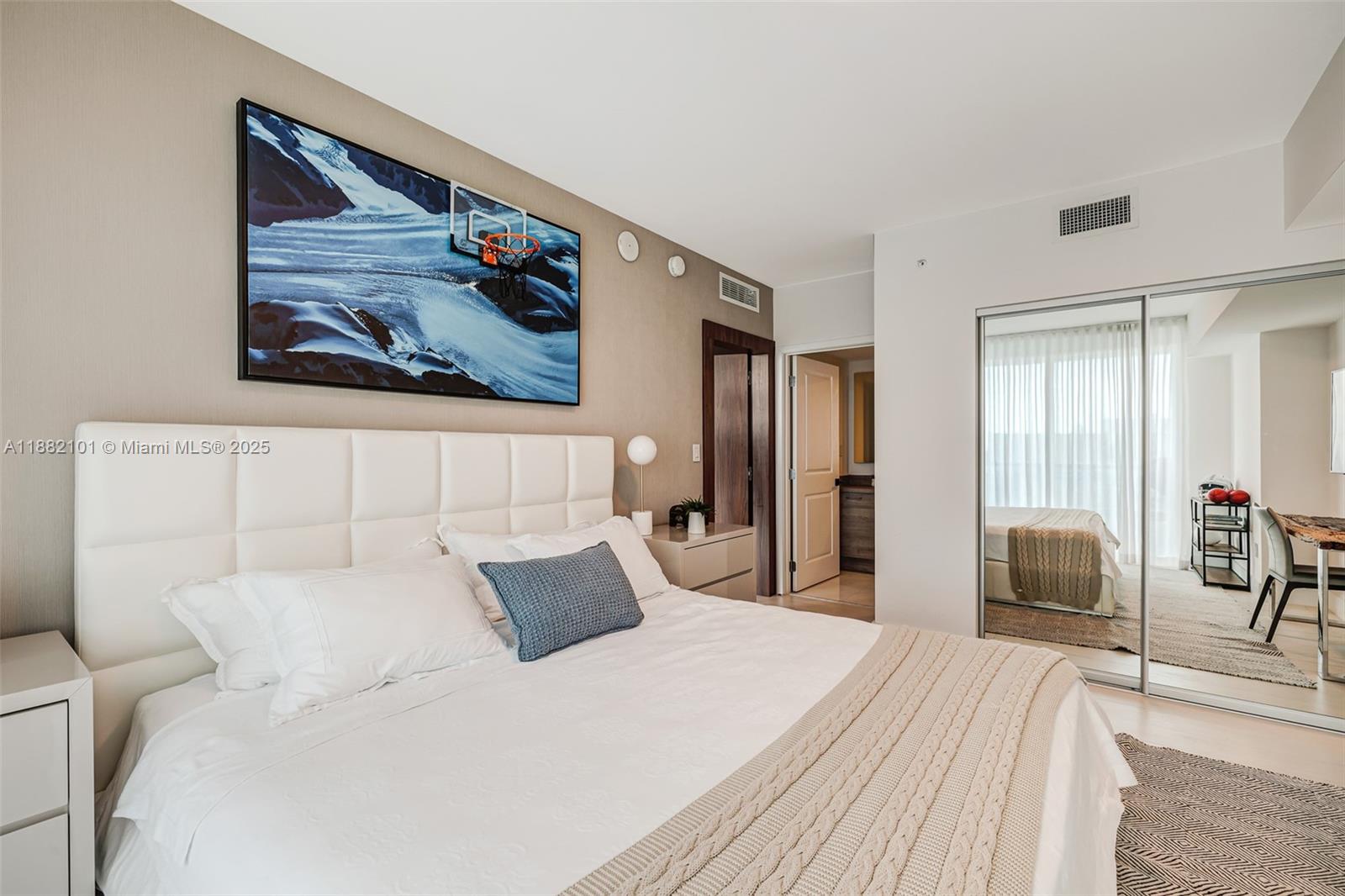 Photo of 400 Sunny Isles Blvd  #920, Sunny Isles Beach, Florida, 33160 - 
