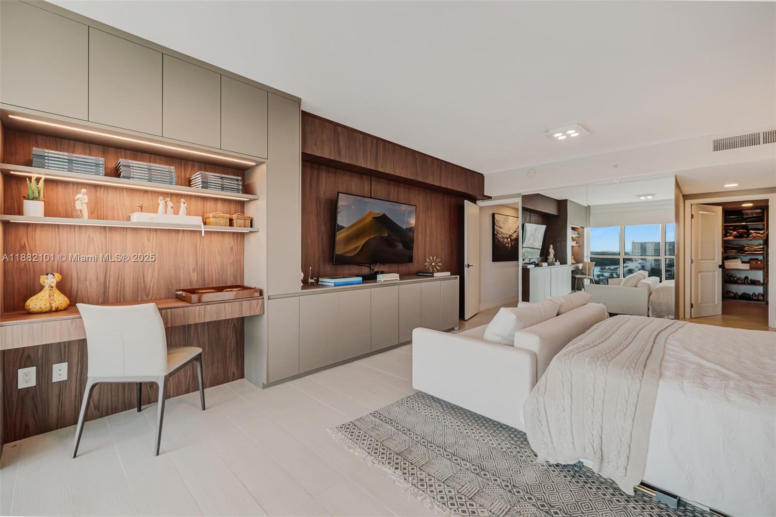 Photo of 400 Sunny Isles Blvd  #920, Sunny Isles Beach, Florida, 33160 - 