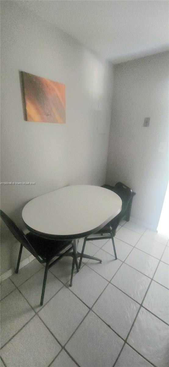 2N 1 / 2 870 sq. ft. $ 2025-09-20 0 Photo