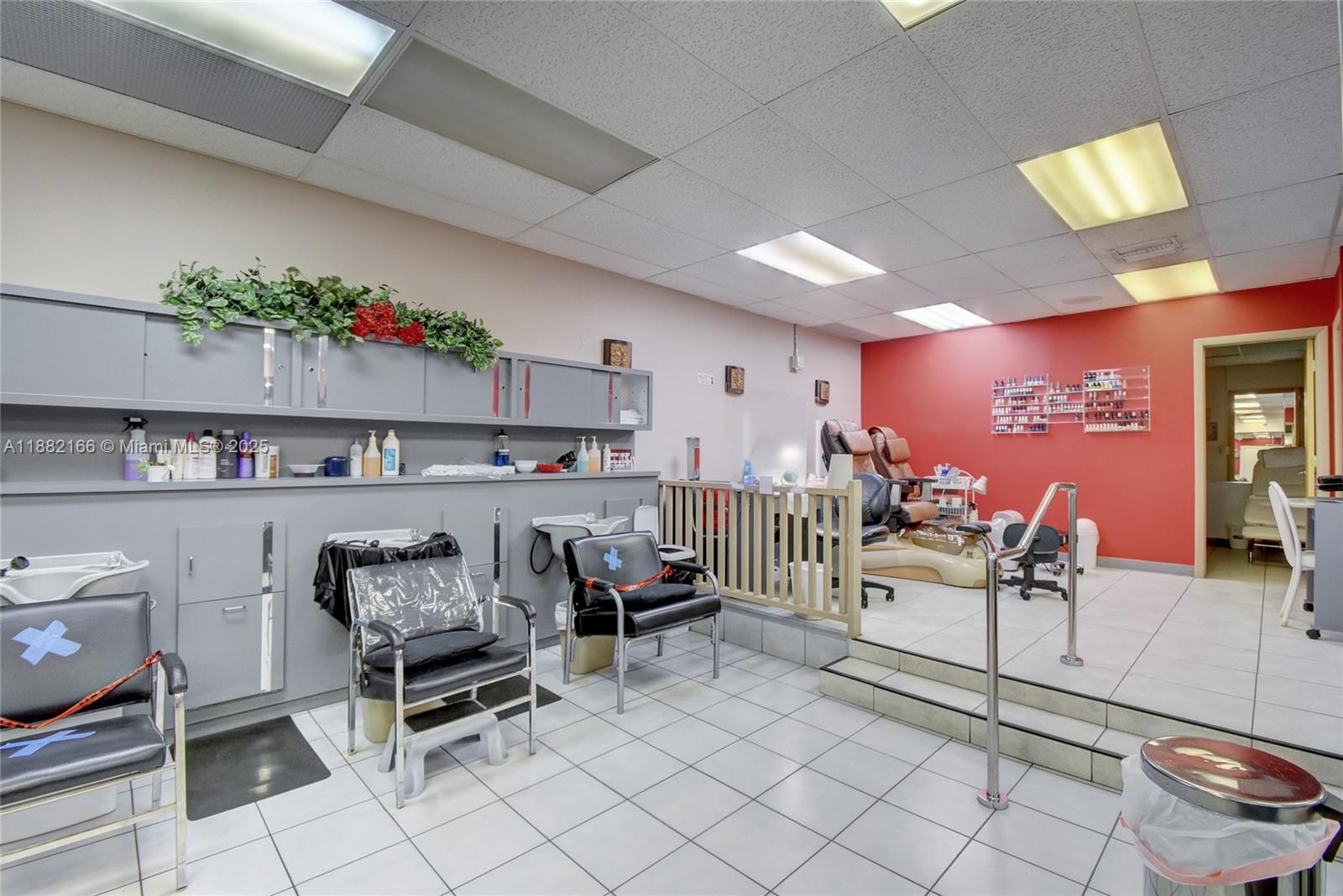 2N 1 / 2 870 sq. ft. $ 2025-09-20 0 Photo