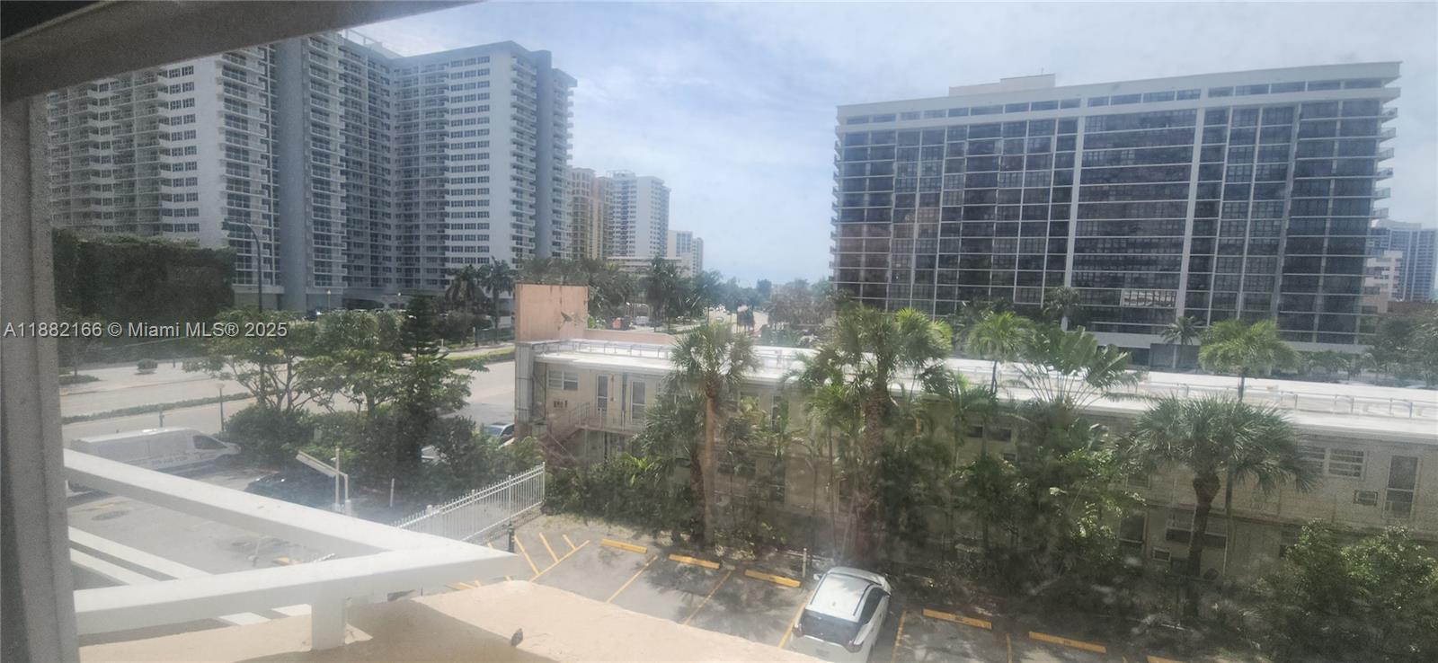 2N 1 / 2 870 sq. ft. $ 2025-09-20 0 Photo