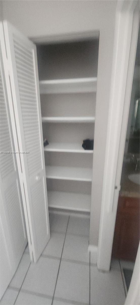 2N 1 / 2 870 sq. ft. $ 2025-09-20 0 Photo