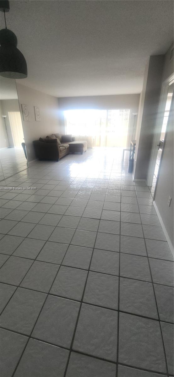 2N 1 / 2 870 sq. ft. $ 2025-09-20 0 Photo