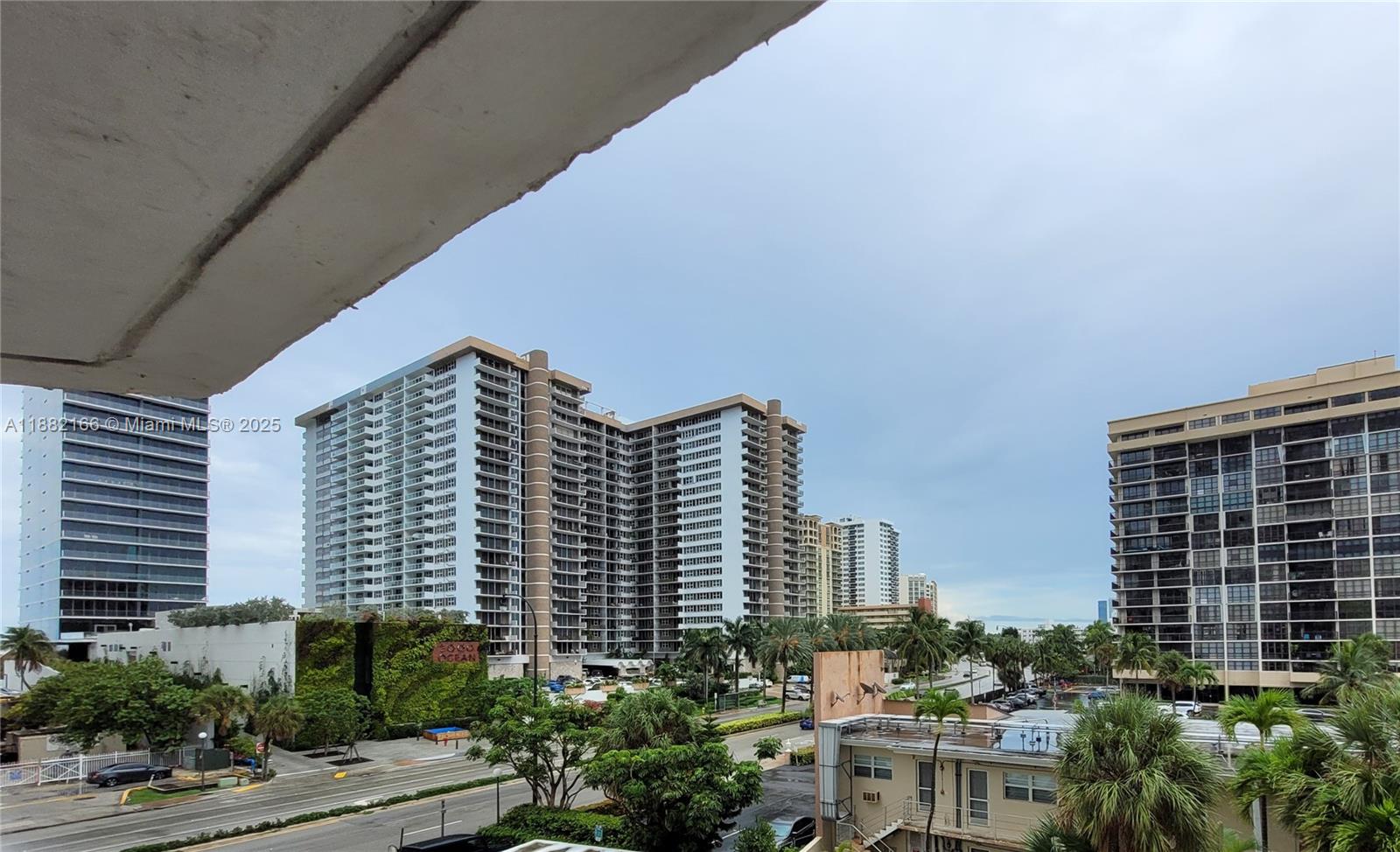 2N 1 / 2 870 sq. ft. $ 2025-09-20 0 Photo
