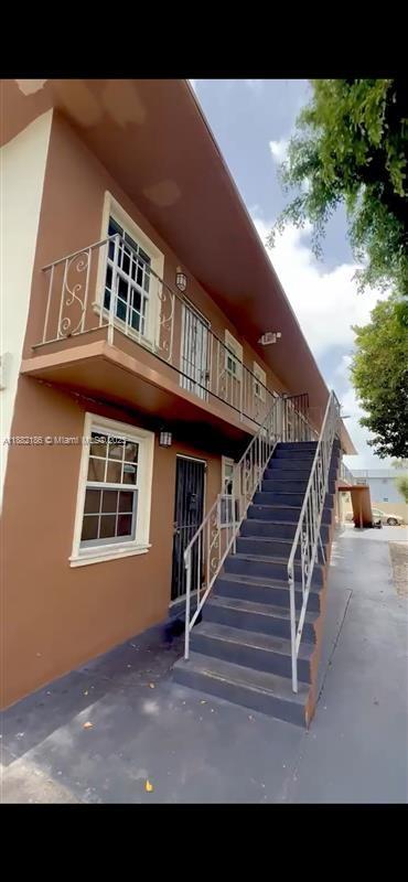   /  4928 sq. ft. $ 2025-09-20 0 Photo