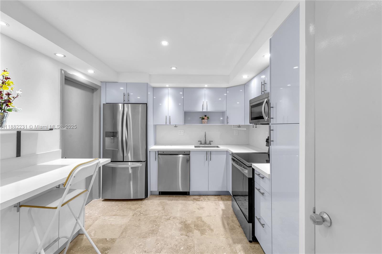 Photo of 3161 Ocean Dr  #802, Hallandale Beach, Florida, 33009 - 