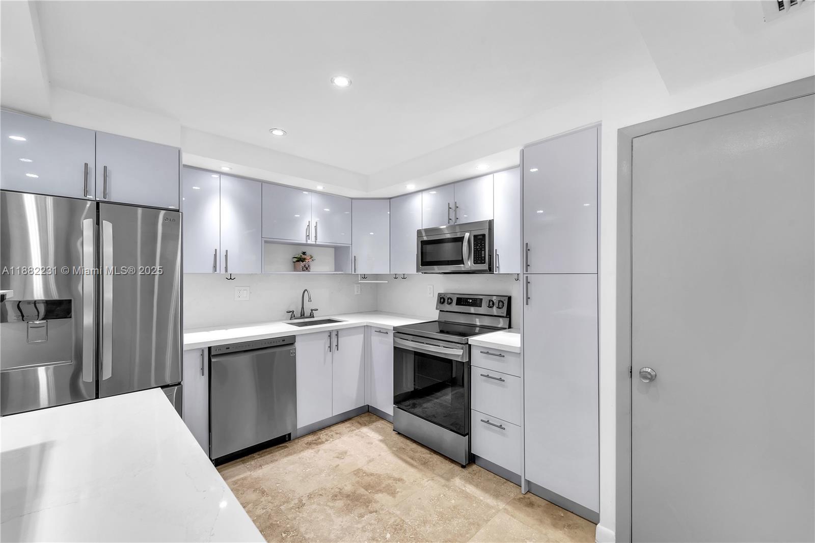 Photo of 3161 Ocean Dr  #802, Hallandale Beach, Florida, 33009 - 