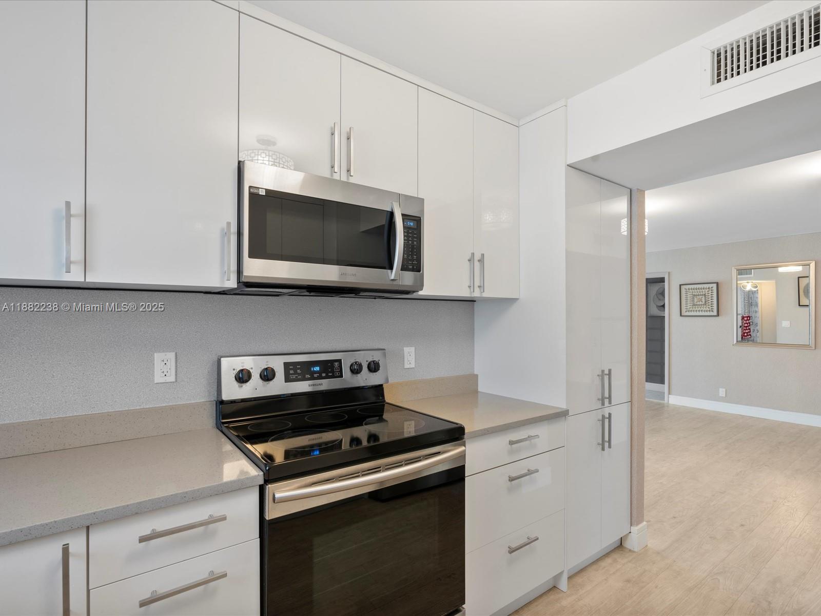 Photo of 1500 Ocean Dr  #3G, Hollywood, Florida, 33019 - 