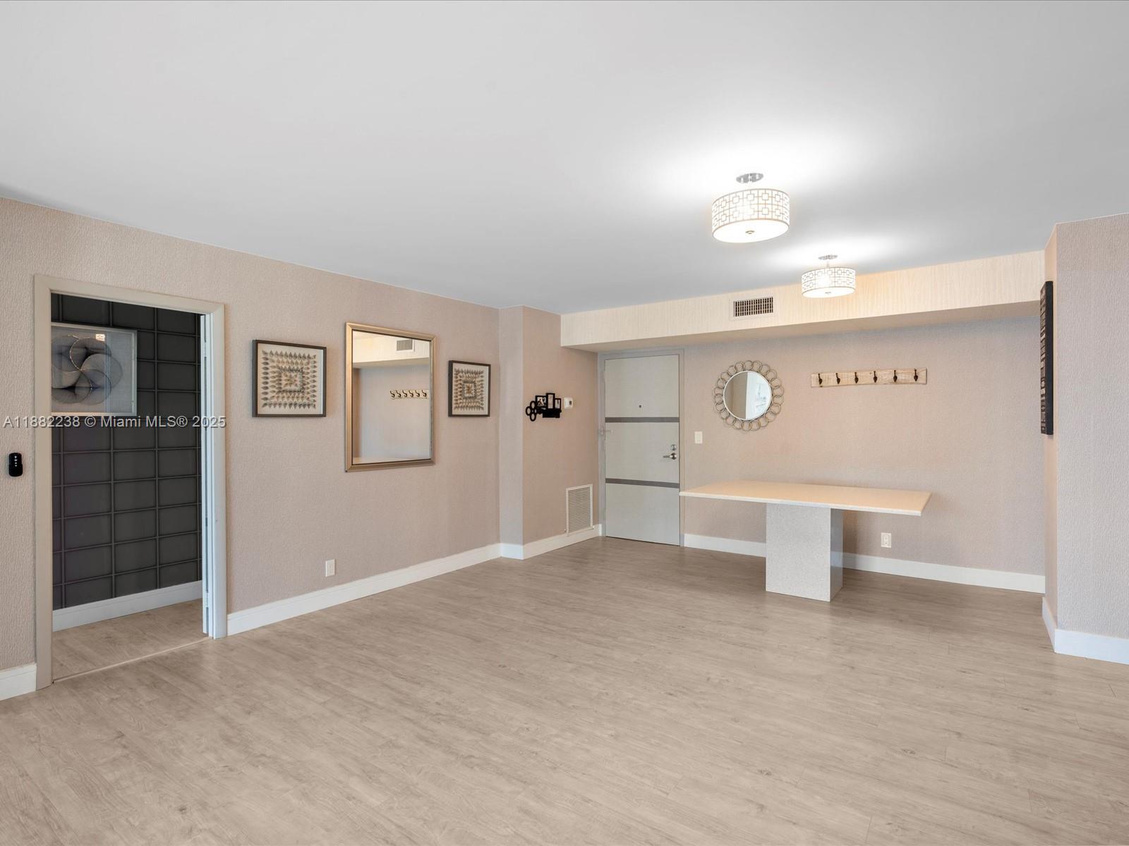 Photo of 1500 Ocean Dr  #3G, Hollywood, Florida, 33019 - 