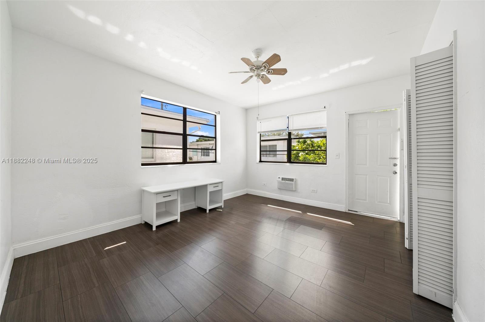   /  3707 sq. ft. $ 2025-09-20 0 Photo