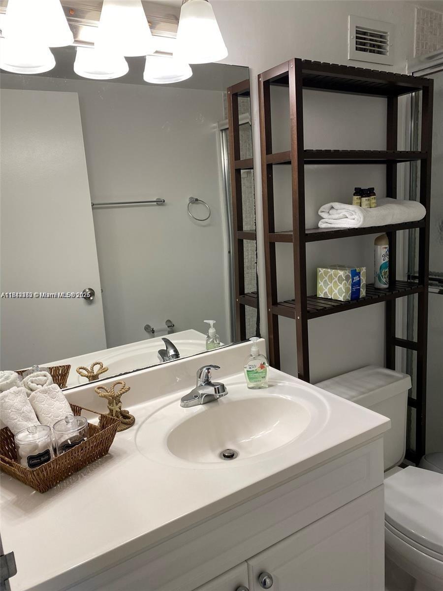 Photo of 3725 Ocean Dr  #419, Hollywood, Florida, 33019 - 