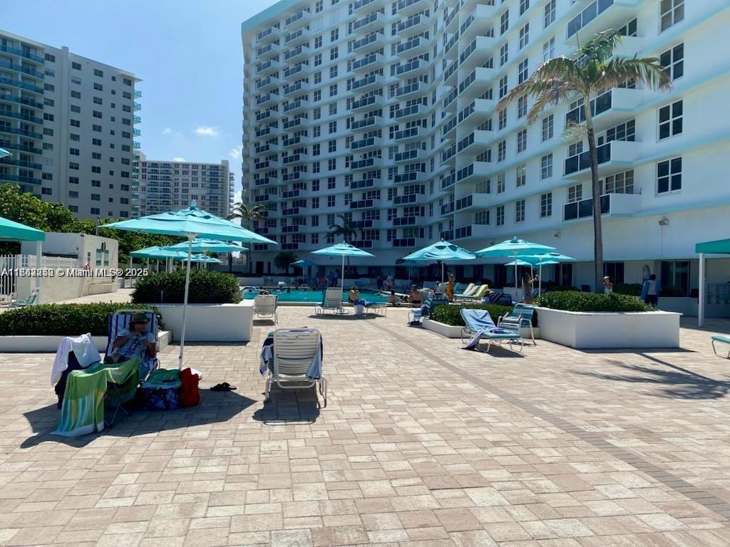 Photo of 3725 Ocean Dr  #419, Hollywood, Florida, 33019 - 