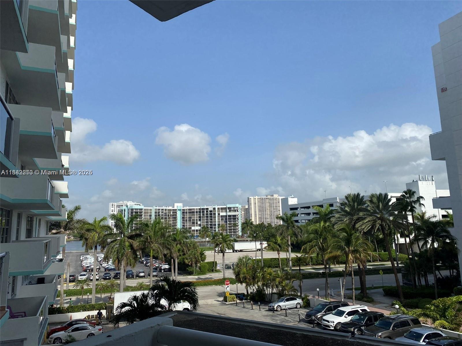 Photo of 3725 Ocean Dr #419, Hollywood, Florida, 33019 -