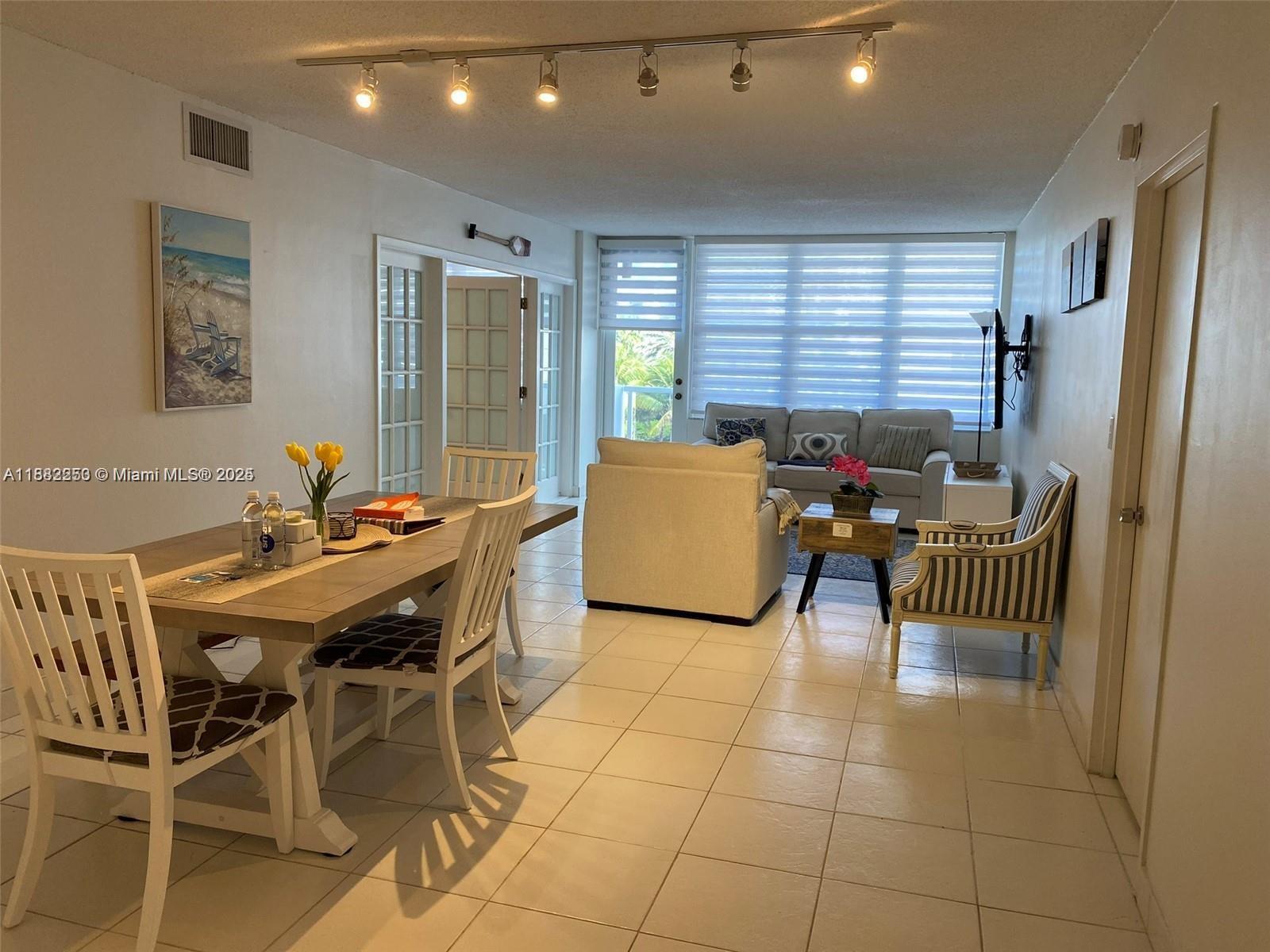 Photo of 3725 Ocean Dr #419, Hollywood, Florida, 33019 -