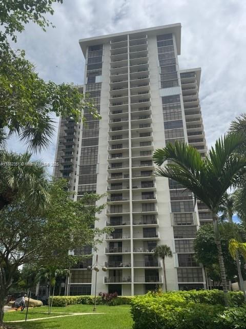 Photo of 18181 31st Ct  #703, Aventura, Florida, 33160 - 