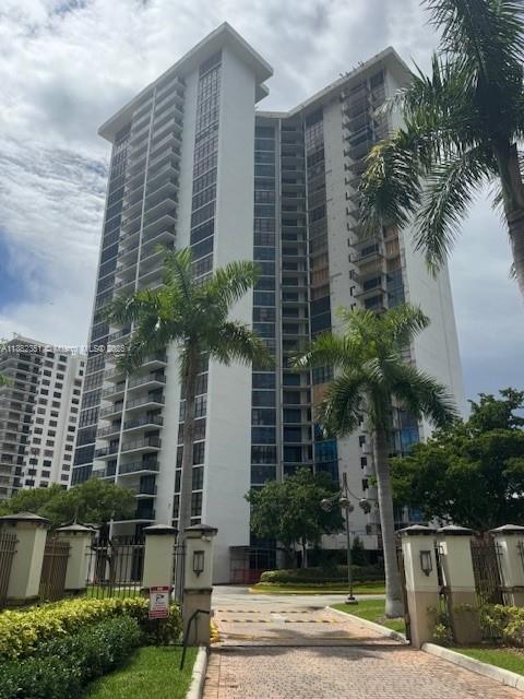 Photo of 18181 31st Ct  #703, Aventura, Florida, 33160 - 