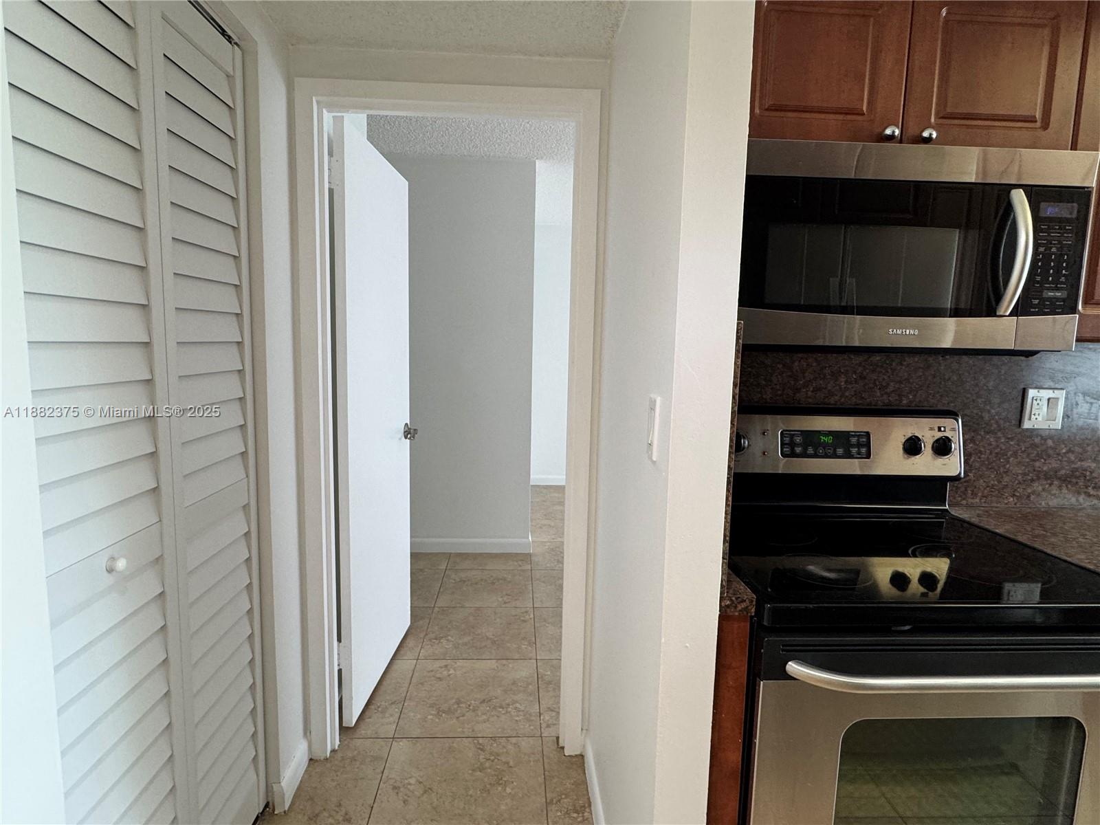 M01 2 / 2 1286 sq. ft. $ 2025-09-21 0 foto