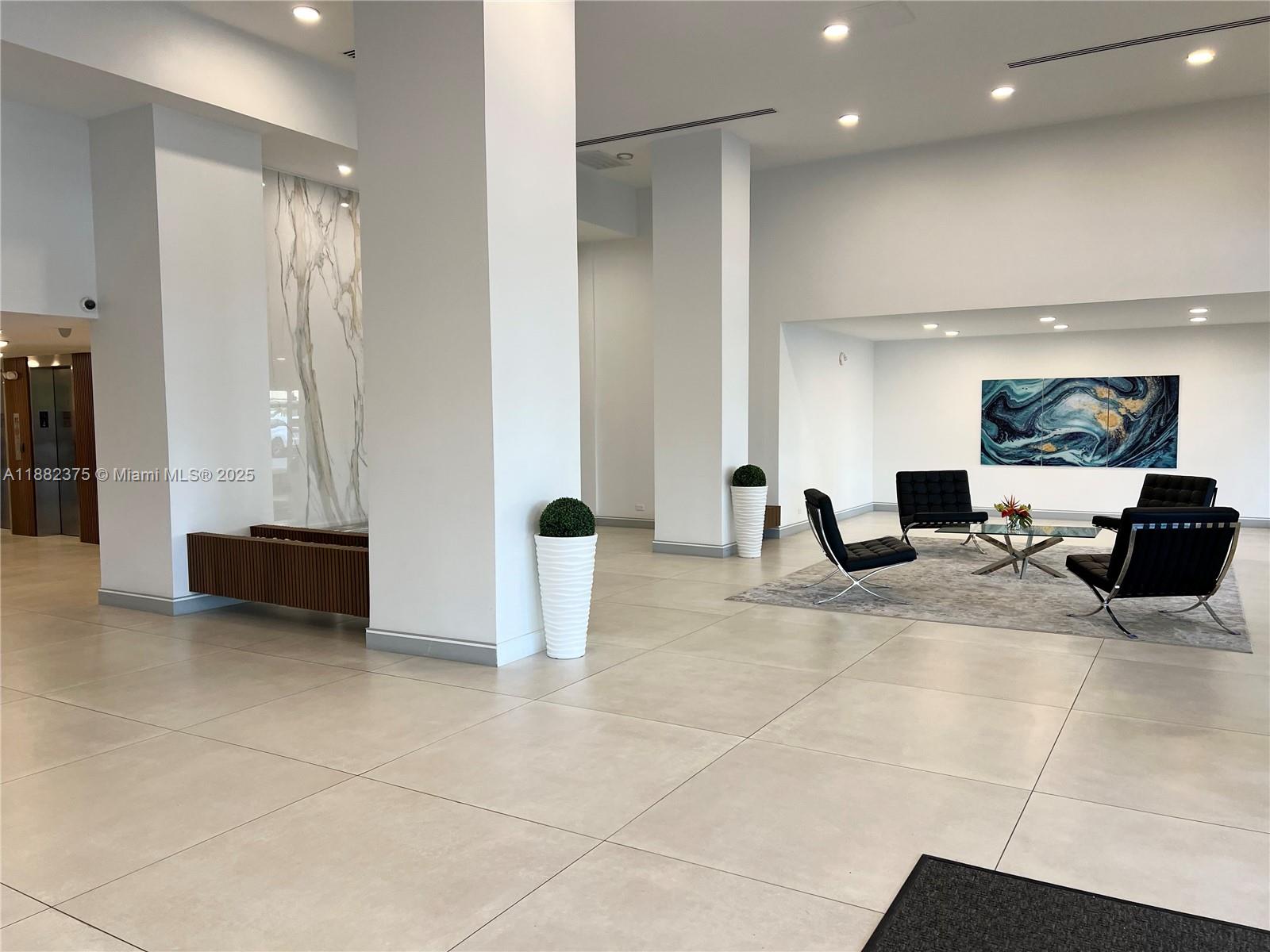 M01 2 / 2 1286 sq. ft. $ 2025-09-21 0 foto