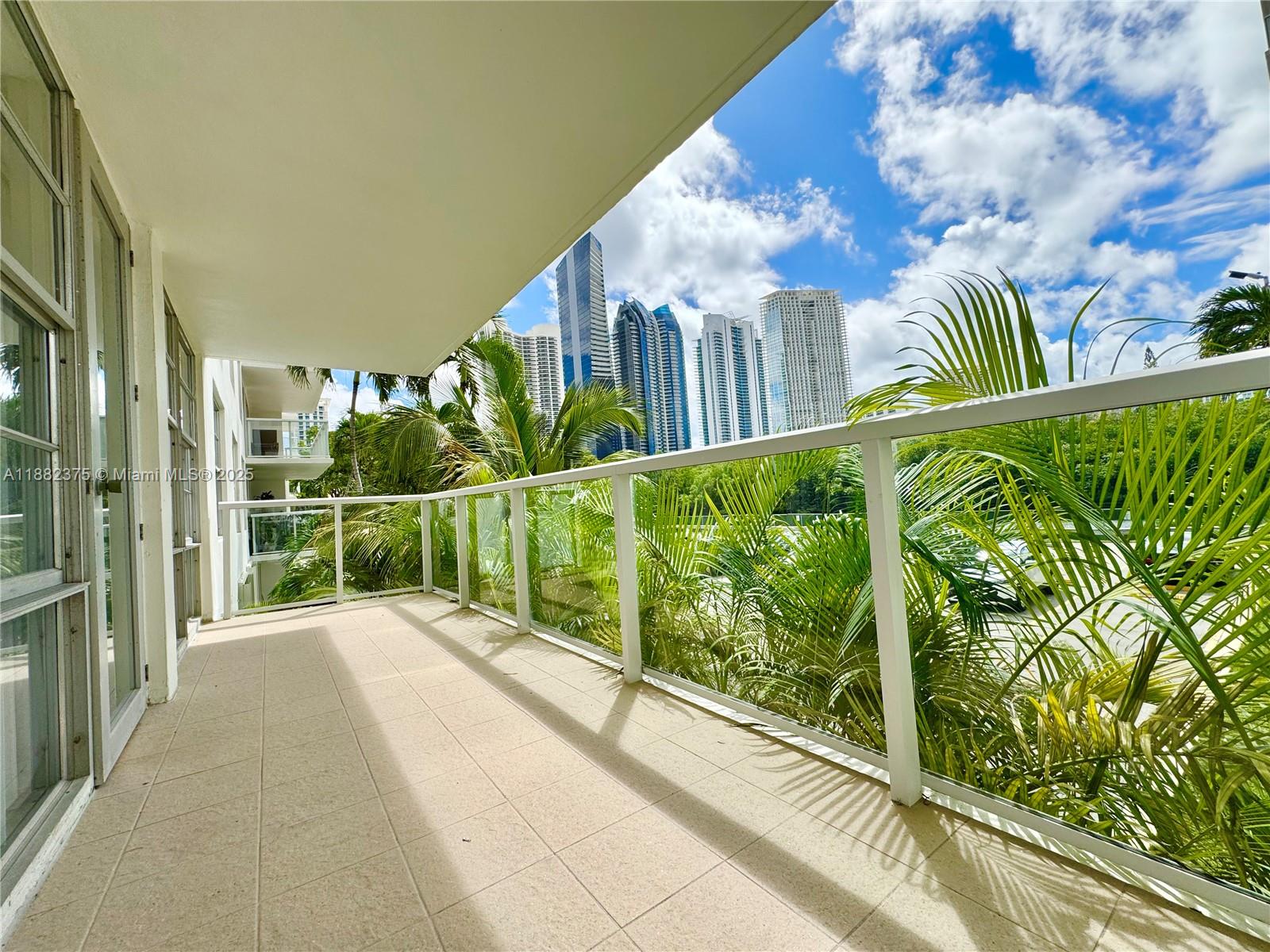 M01 2 / 2 1286 sq. ft. $ 2025-09-21 0 foto