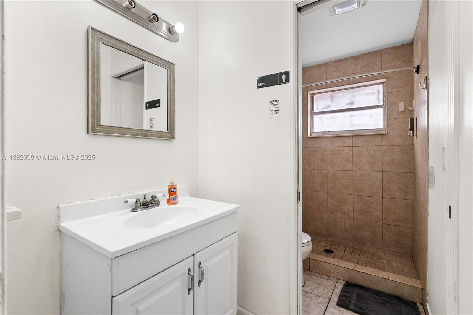   /  2550 sq. ft. $ 2025-09-22 0 Photo