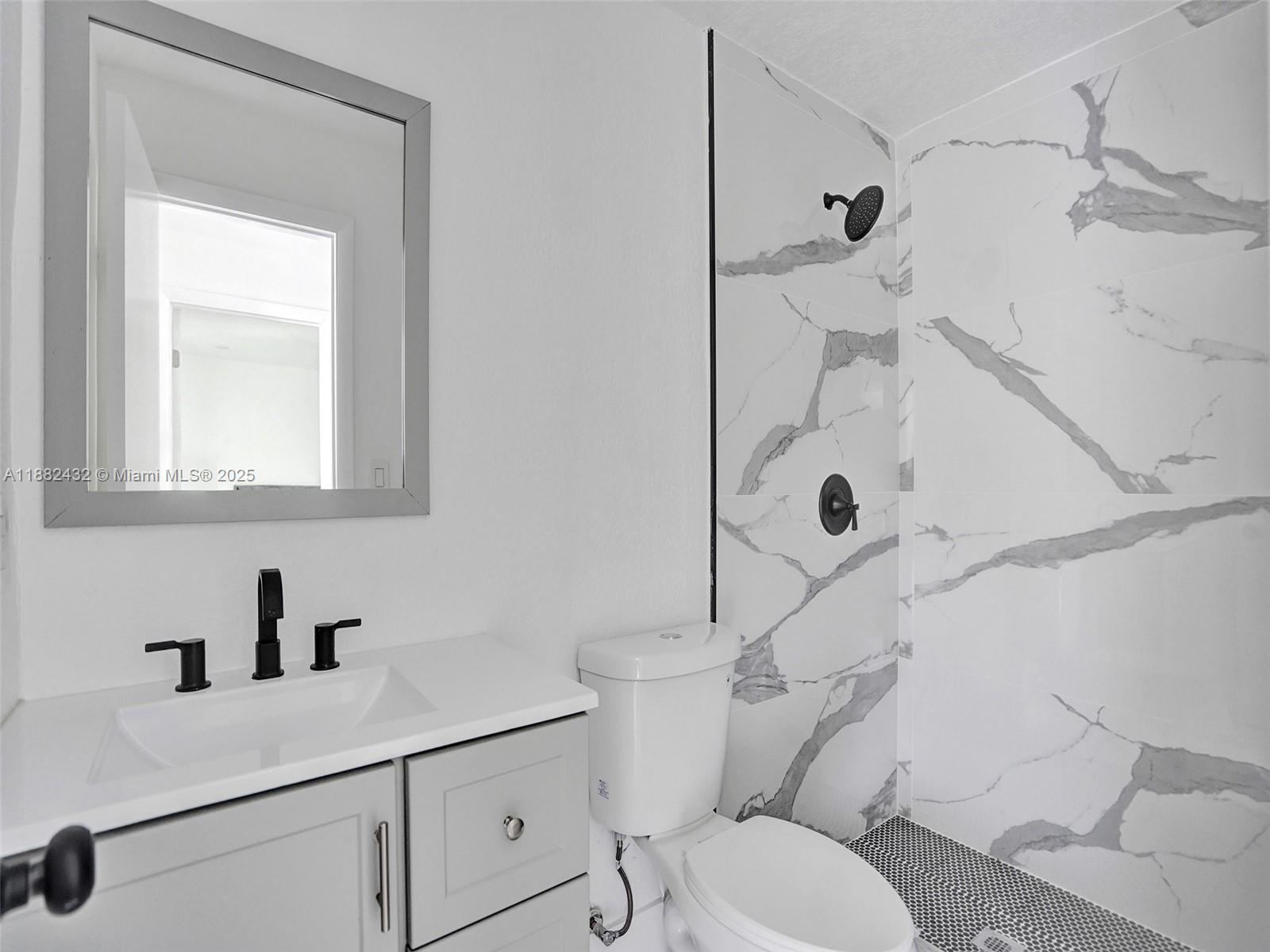 See details 6143 4 / 3 1415 sq. ft. $ 2025-09-21 0 Photo