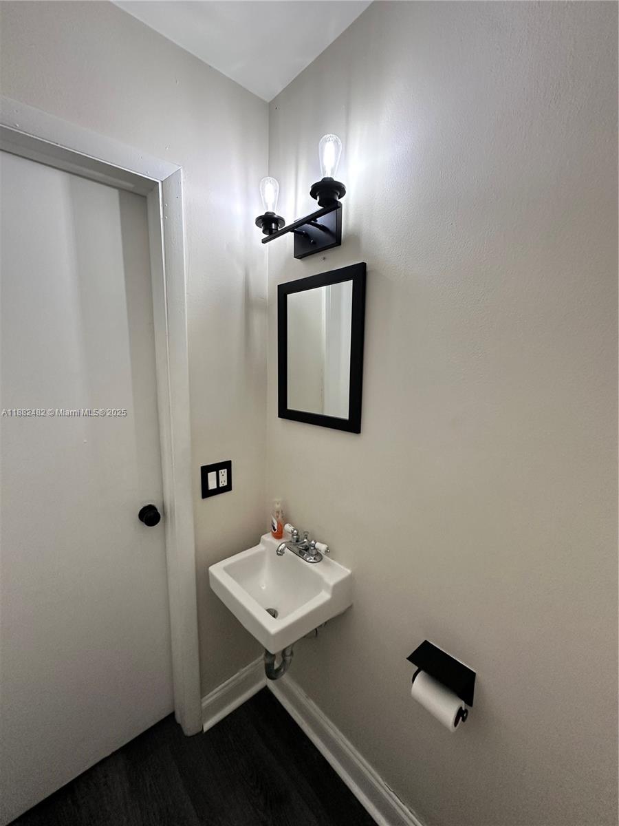 See details / 3397 sq. ft. $ 2025-09-22 0 Photo
