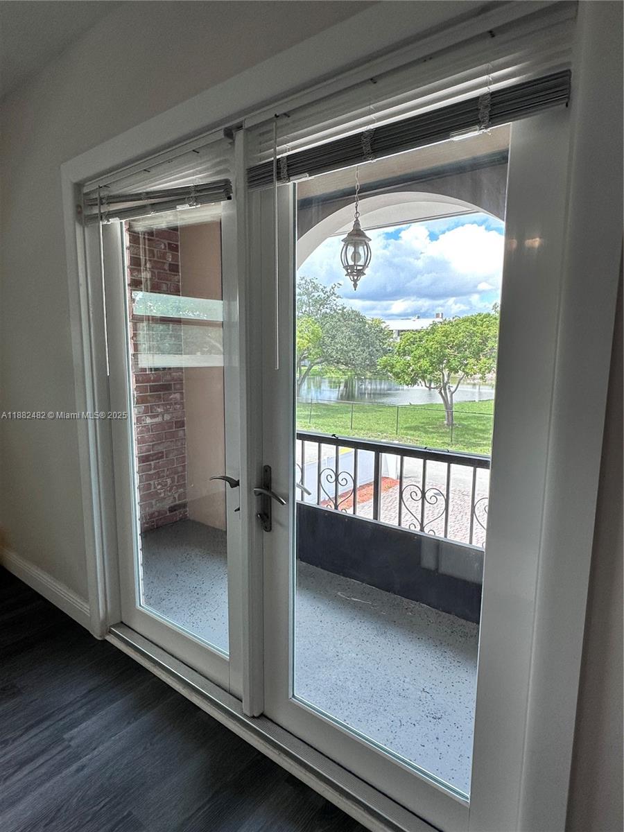 See details / 3397 sq. ft. $ 2025-09-22 0 Photo