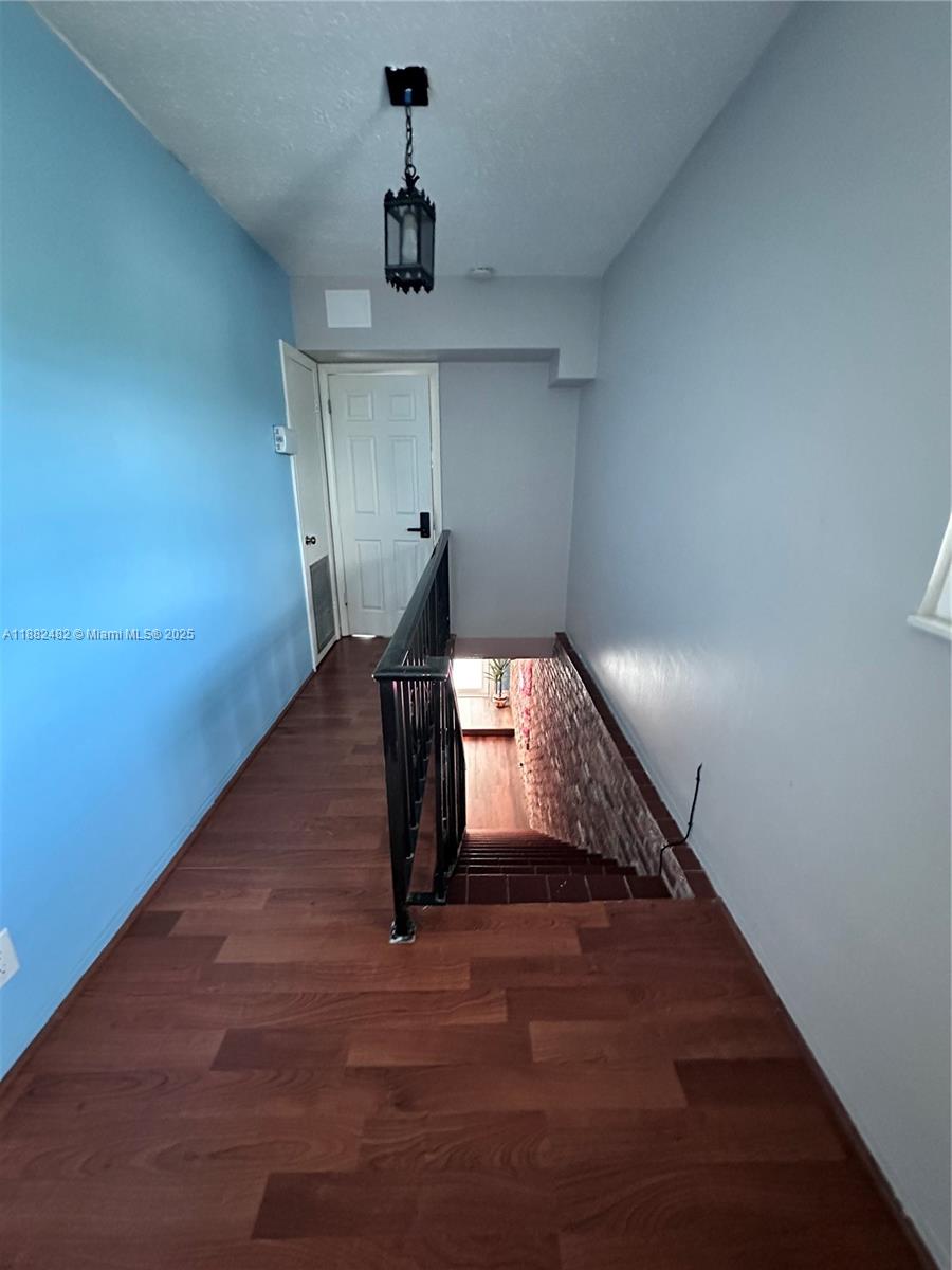 See details / 3397 sq. ft. $ 2025-09-22 0 Photo