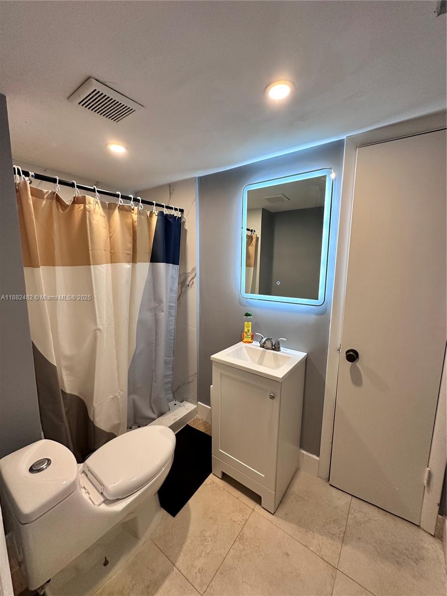 See details / 3397 sq. ft. $ 2025-09-22 0 Photo