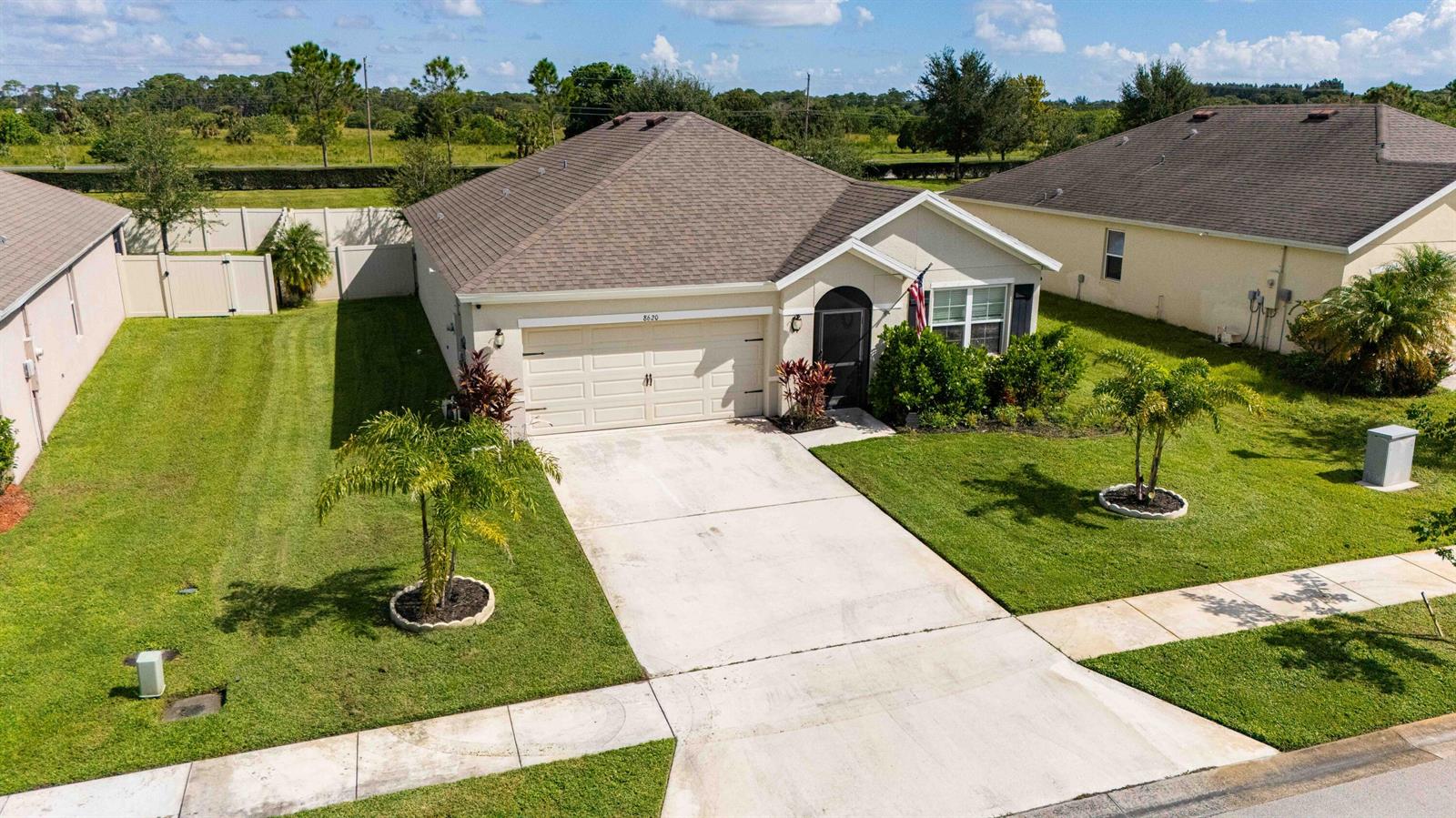 See details 8620 3 / 2 1672 sq. ft. $ 2026-09-03 0 Photo