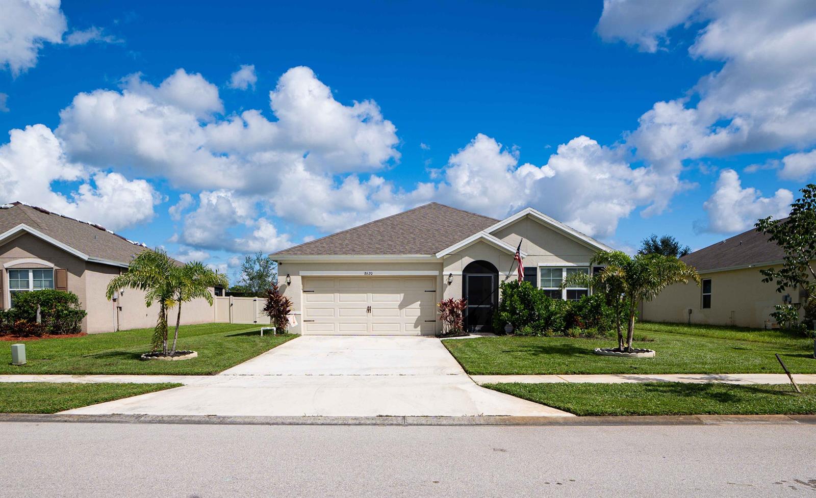 See details 8620 3 / 2 1672 sq. ft. $ 2026-09-03 0 Photo