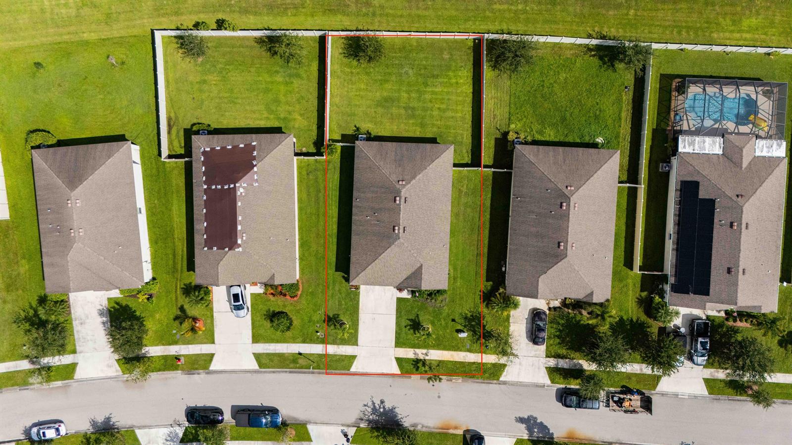 See details 8620 3 / 2 1672 sq. ft. $ 2026-09-03 0 Photo