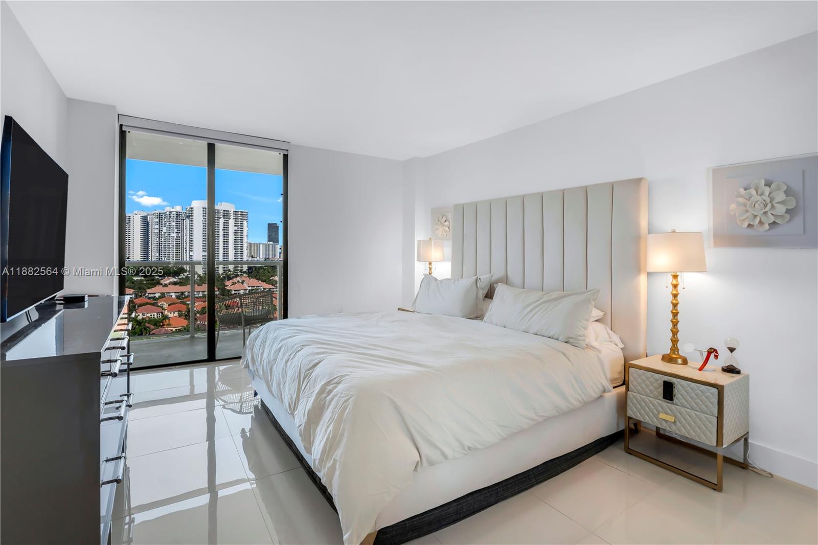 Photo of 3701 Country Club Dr  #1609, Aventura, Florida, 33180 - 