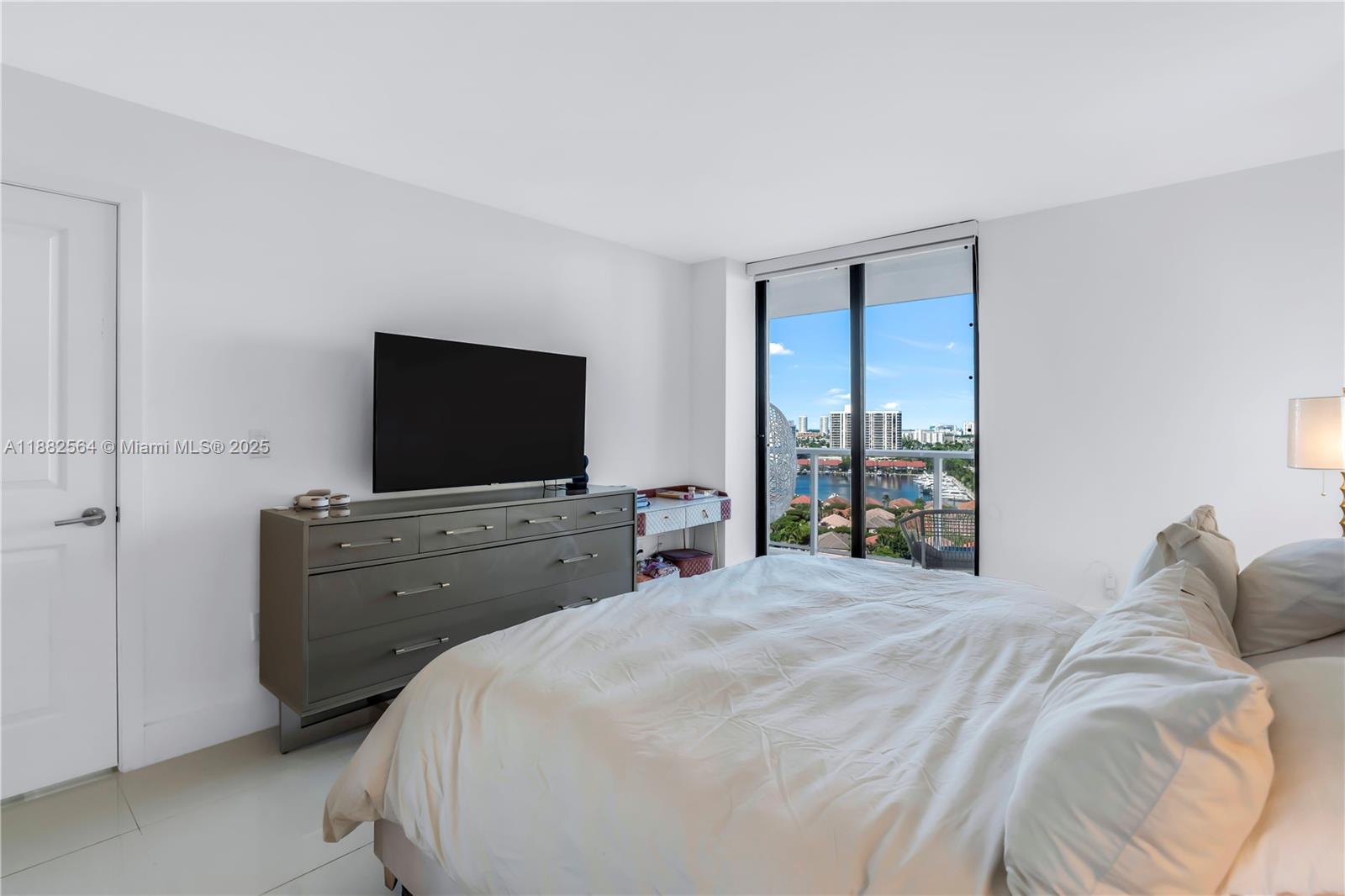 Photo of 3701 Country Club Dr  #1609, Aventura, Florida, 33180 - 