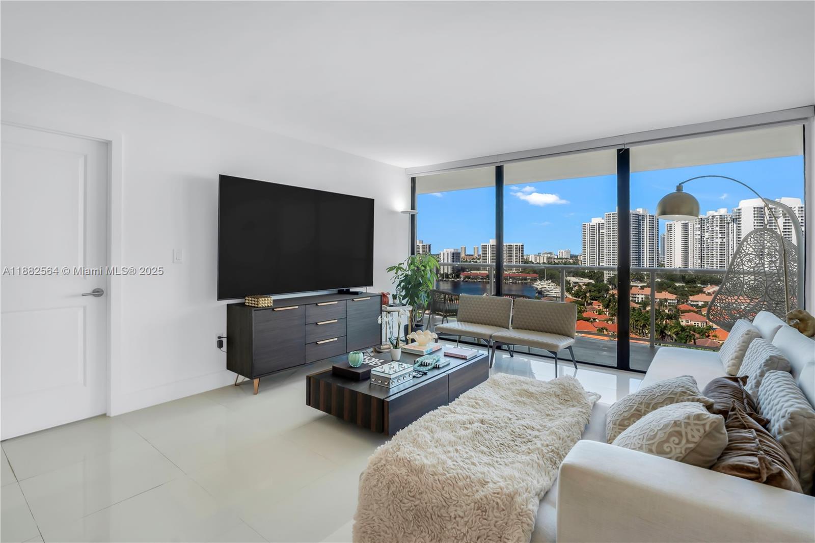 Photo of 3701 Country Club Dr  #1609, Aventura, Florida, 33180 - 