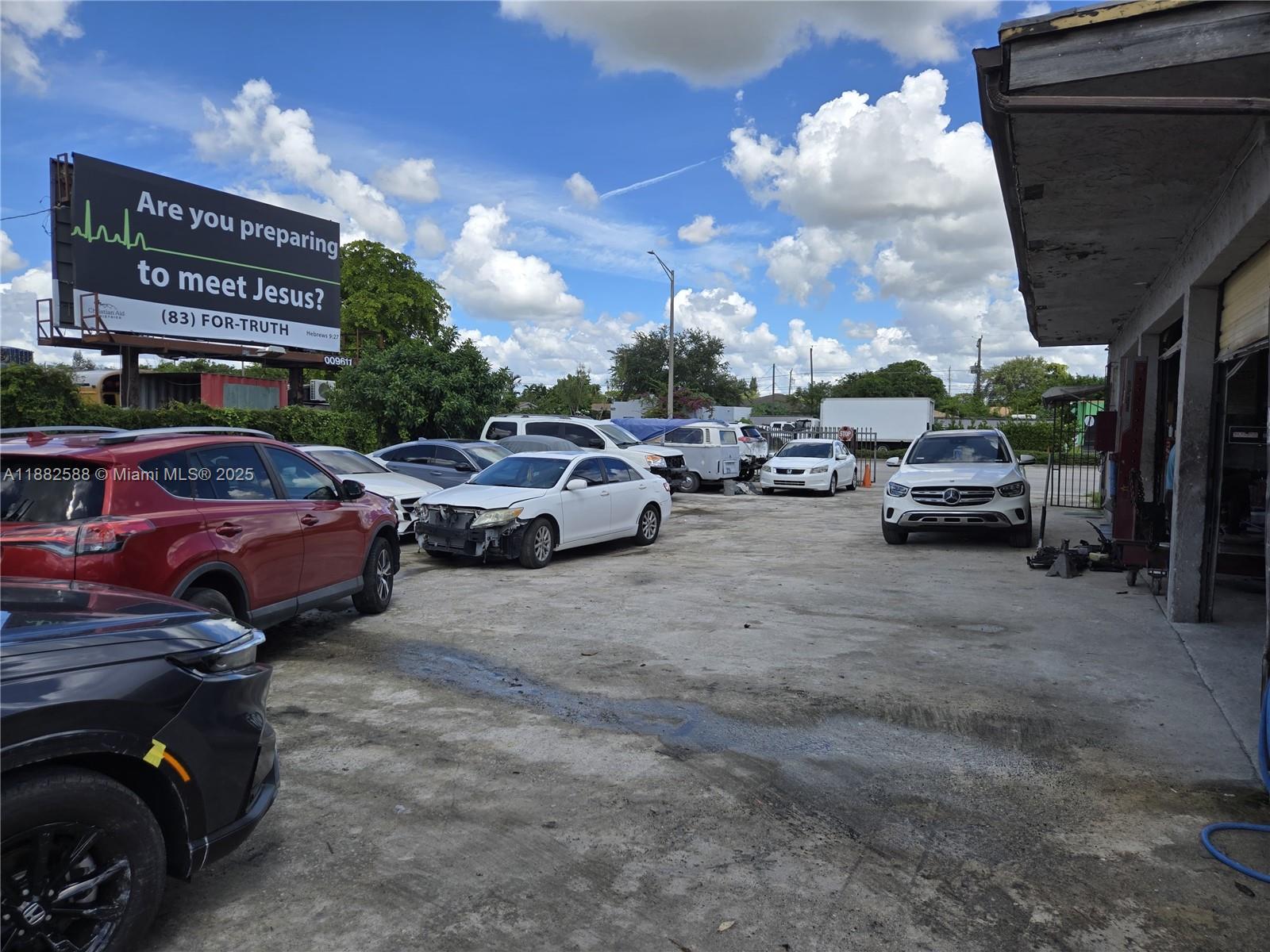   /   sq. ft. $ 2025-09-22 0 Photo