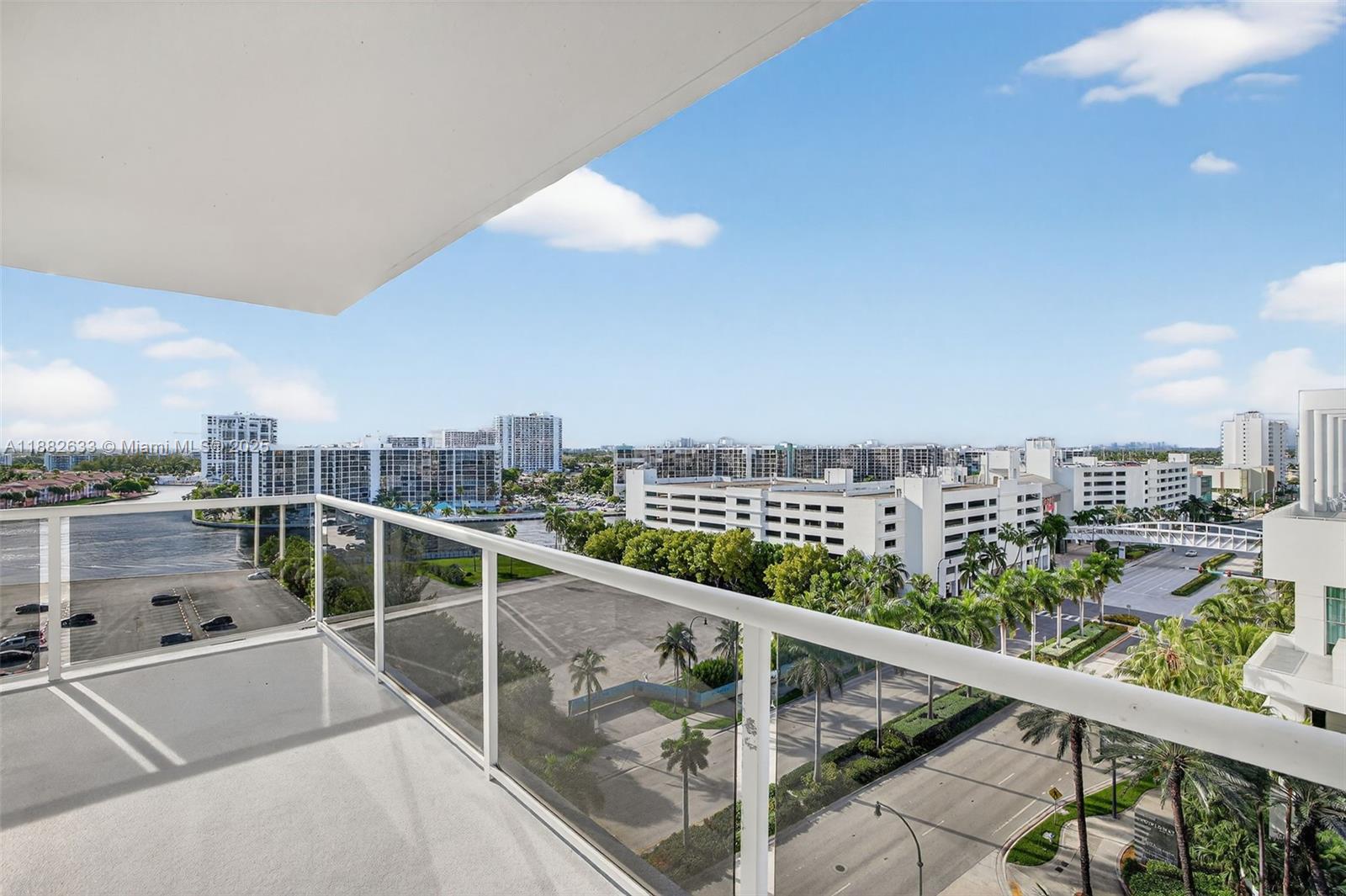 Photo of 3725 Ocean Dr  #1127, Hollywood, Florida, 33019 - 