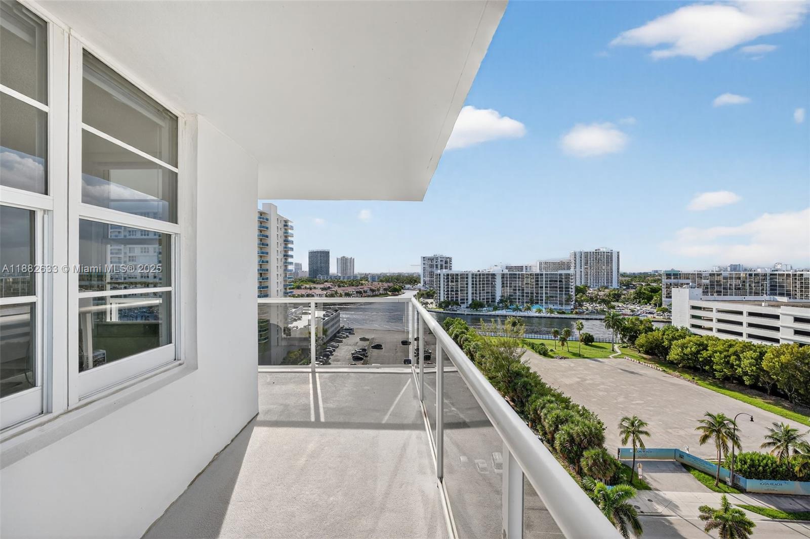 Photo of 3725 Ocean Dr  #1127, Hollywood, Florida, 33019 - 