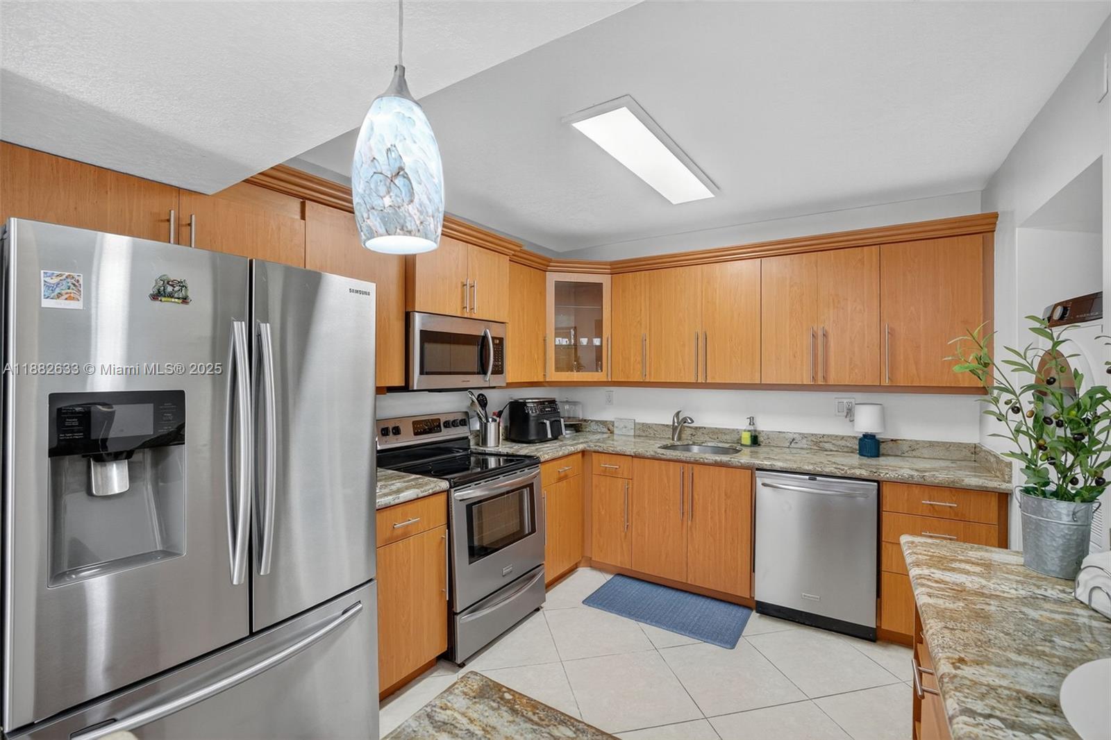 Photo of 3725 Ocean Dr  #1127, Hollywood, Florida, 33019 - 