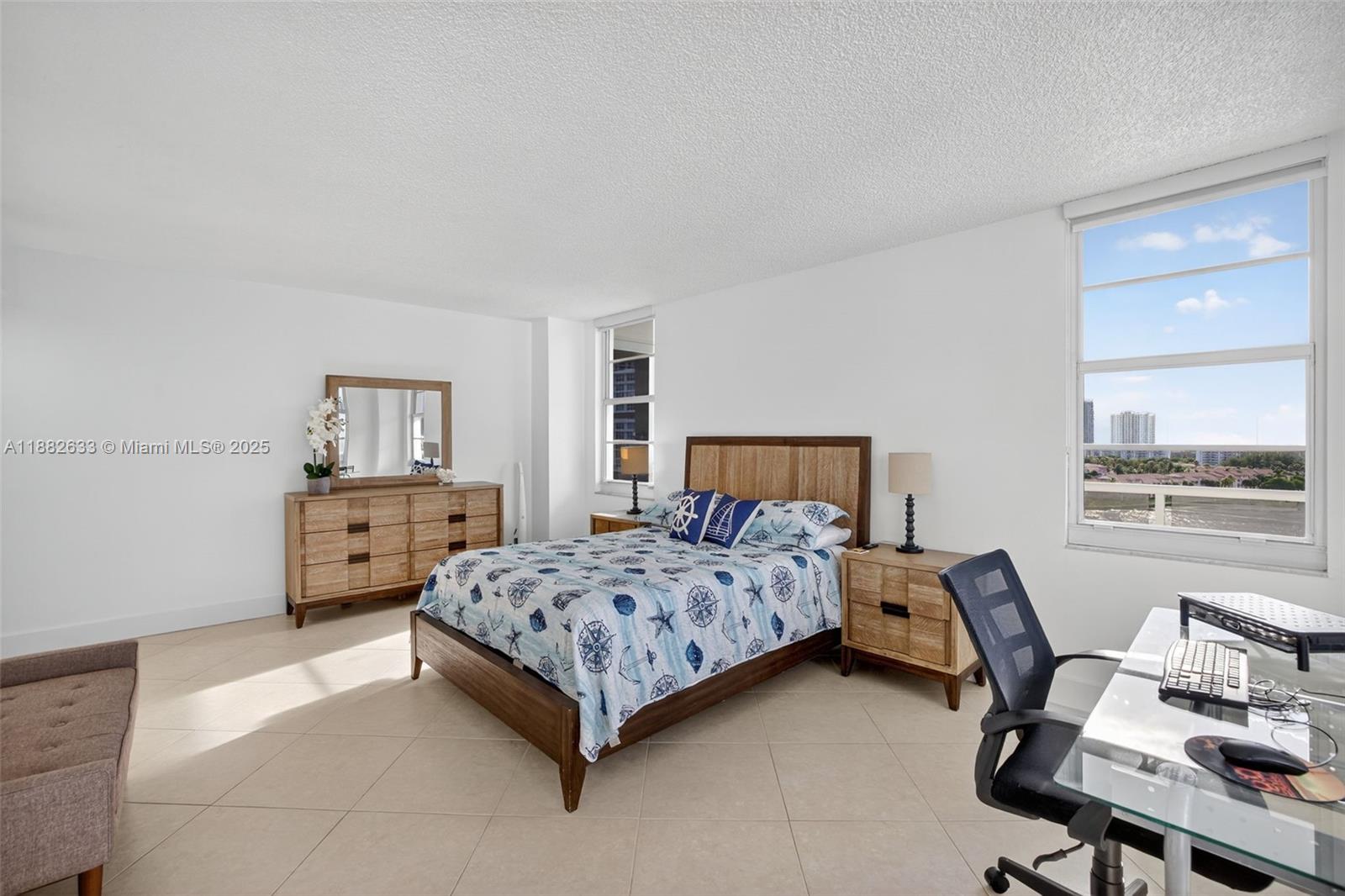 Photo of 3725 Ocean Dr  #1127, Hollywood, Florida, 33019 - 